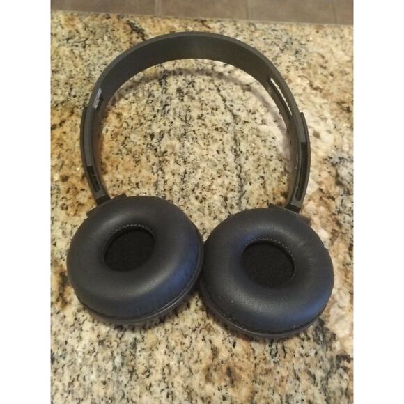 Philips Bass & Headphones Bluetooth Mic & Control Sleek on the Outside with Big - Picture 2 of 6